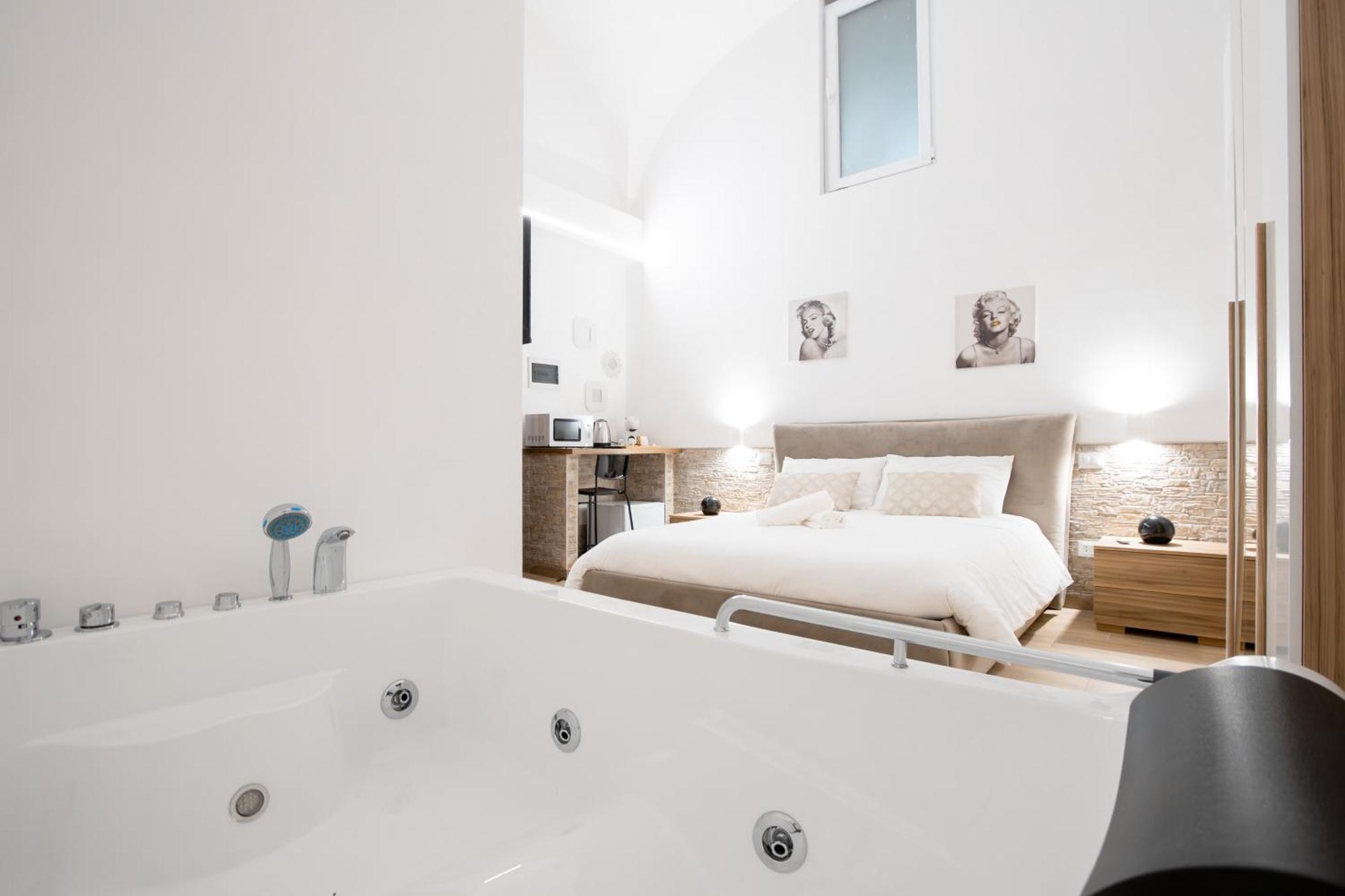 La Pigna Hotel Bari Ngoại thất bức ảnh