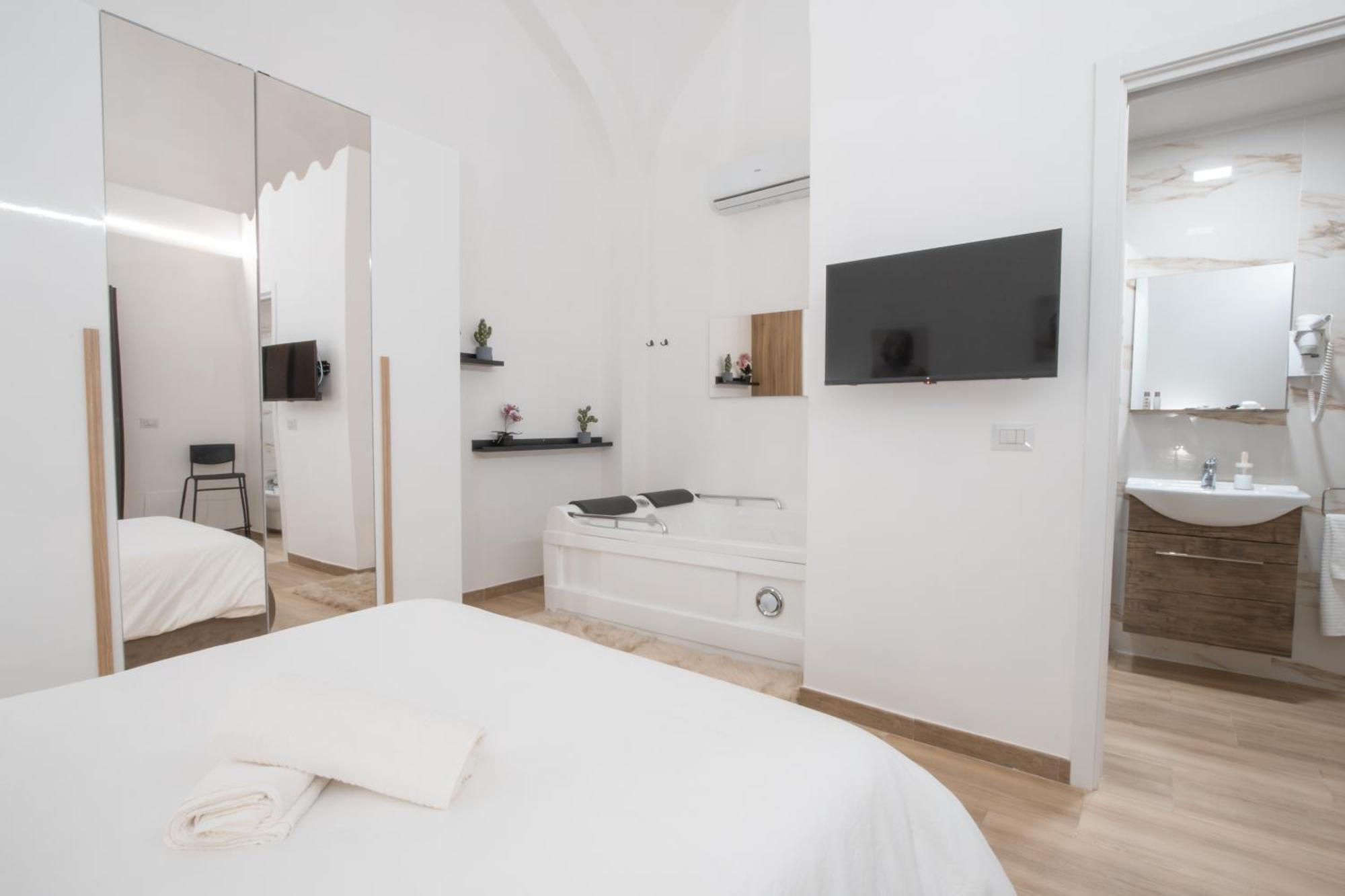 La Pigna Hotel Bari Ngoại thất bức ảnh